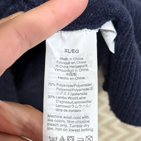 J.Crew Men’s Fair Isle Lambs Wool Crew Neck Sweater - Picture 4 of 5